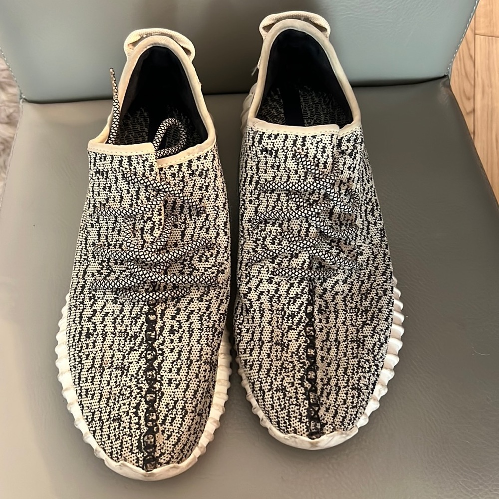 Yeezy Boost 350 Turtle Doves